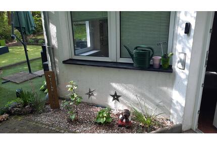 Charmante 2,5-Zimmer Maisonette-Wohnung mit Garten in Berlin-Froh