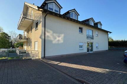 Schöne Wohnung direkt an der Grenze L-Schengen mit Sicht nach Luxemburg - Perl