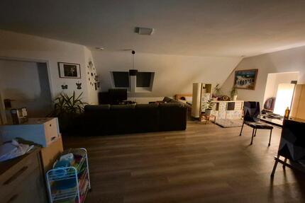 Wohnung zu Vermieten - 950,00&nbsp;EUR Kaltmiete, ca.&nbsp; 106,00&nbsp;m&sup2; in Oettingen in Bayern (PLZ: 86732)