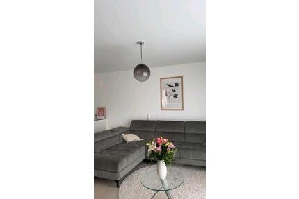 2 Zimmer Wohnung Unsleben - 850,00&nbsp;EUR Kaltmiete, ca.&nbsp; 80,00&nbsp;m&sup2; in Hohenroth (PLZ: 97618)