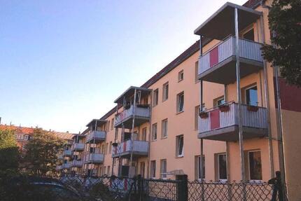W0496 - Singlewohnung mit Balkon im Stadtzentrum - Riesa
