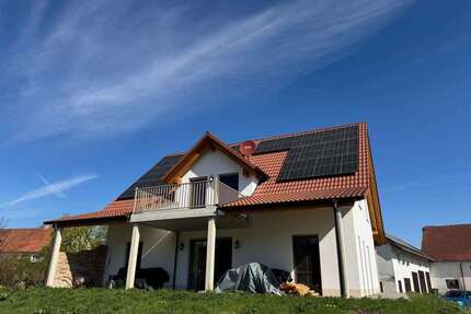 Haus zum Kaufen in Ilmried 769.000,00 € 194.46 m²
