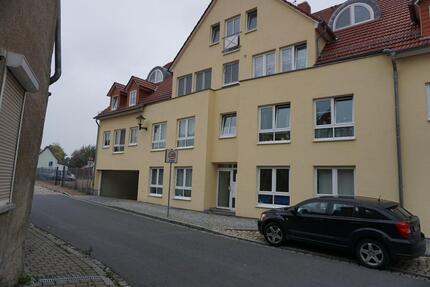 Geräumige 2 Zimmer-Wohnung in Bad Lauchstädt Nähe Kurpark