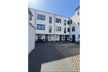 Ruhiges 6-Zi-Townhouse im Innenhof mit Garten ideal für Familien mit Homeoffice - Düsseldorf Flingern Süd