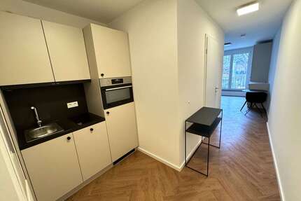 Wohnung zum Mieten in Berlin 609,97 € 22.45 m²