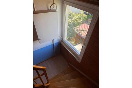 2 stock Dachgeschoss Mutlangen - 930,00&nbsp;EUR Kaltmiete, ca.&nbsp; 75,00&nbsp;m&sup2; in Schwäbisch Gmünd (PLZ: 73525)