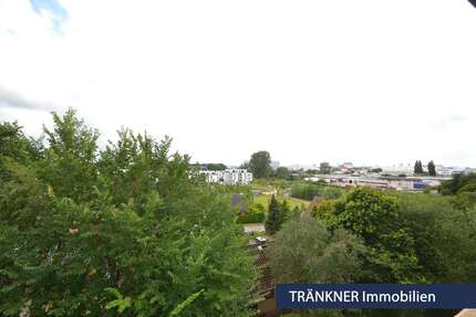Wohnung zum Kaufen in Bremerhaven 105.000,00 € 77 m²