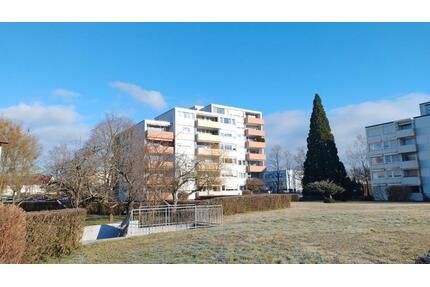 Helle 2-Zimmer-Eigentumswohnung mit Südost-Balkon. - Waiblingen Bittenfeld