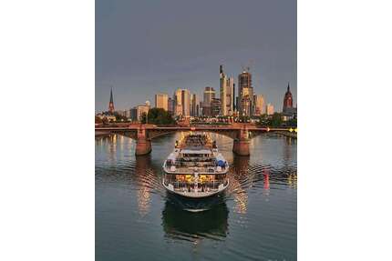 Haus zum Kaufen in Frankfurt 2.600.000,00 € 613 m²