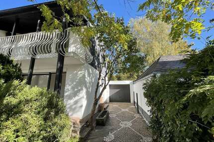 Haus zum Mieten in Bad Homburg 3.900,00 € 240 m²