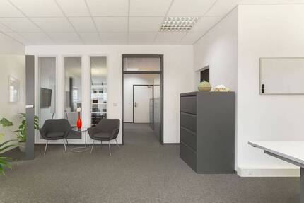 Vielseitig nutzbare Gewerbefläche - zentrale Einheit des Ensembles in Moitzfeld - Bergisch Gladbach