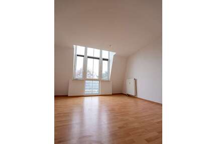 Wohnung zum Mieten in Meerane 270,00 € 53.62 m²