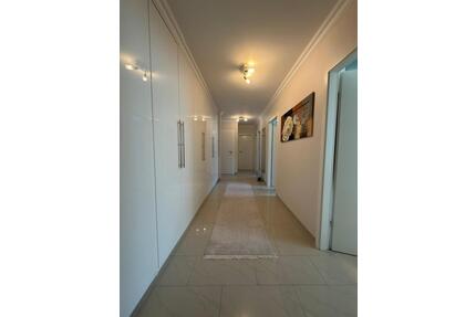 Moderne 4 Zimmer Wohnung - Bergisch Gladbach - teilmöbliert