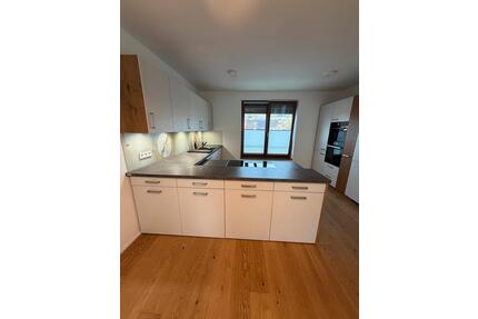 Wunderschöne 3 Zimmer Wohnung im Kirschengebiet - Dettingen an der Erms