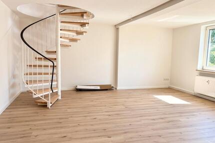 Hilbersdorf * Alles NEU * 5 Zimmer Maisonette * Frei ab sofort - Chemnitz Ebersdorf