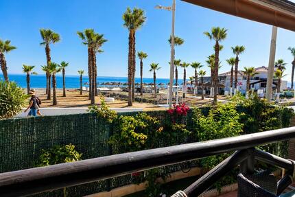 BEACHFRONT APARTMENT TORROX COSTA DEL SOL - Grünwald