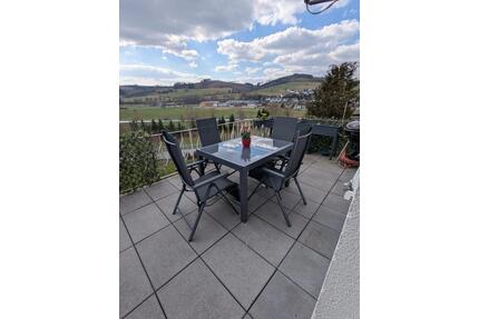 Großzügige 5-Zimmer Wohnung mit Balkon und Garage - Bad Berleburg