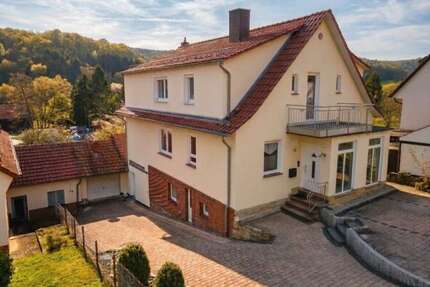 Haus zum Kaufen in Melsungen 365.000,00 € 230 m²