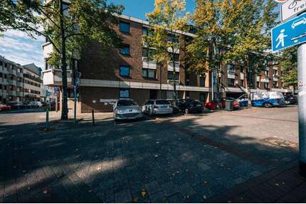 Haus zum Kaufen in Mönchengladbach 1.200.000,00 € 545 m²