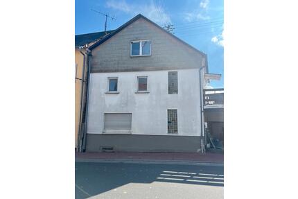 Hausverkauf zwei verbundene Häuser - Taunusstein