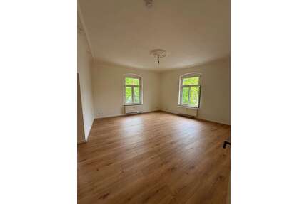 Wohnung zum Mieten in Plauen 400,00 € 77.69 m²