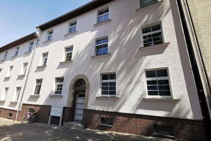 Wohnung zum Mieten in Bernburg 428,32 € 53.54 m²