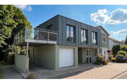 Exklusives Design-Loft mit grosszügigem Stahlbalkon - Erlangen Alterlangen