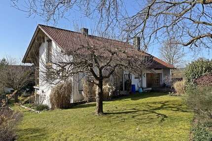 Haus zum Kaufen in Neufahrn in Niederbayern 585.000,00 € 215.46 m²