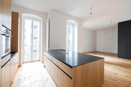 Ruhiges Berliner Hofgarten-Apartment mit Altbaufeeling und erstklassiger Ausstattung