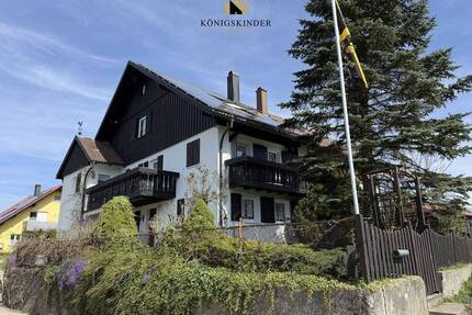 Liebevollst renoviertes Haus in Wangen-Primisweiler, 2 Balkone, Garten, Garage, schnell verfügbar - Wangen im Allgäu / Primisweiler