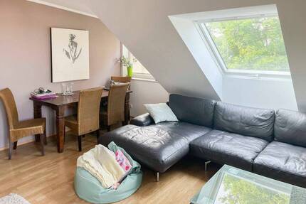 Sichere Mieteinnahmen - Gepflegte DG-Wohnung mit Dachbodennutzung - Berlin Karlshorst
