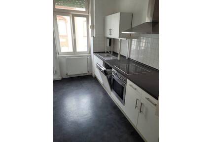 2 Zimmer Wohnung inkl. Einbauküche und Balkon - Wiesbaden Biebrich