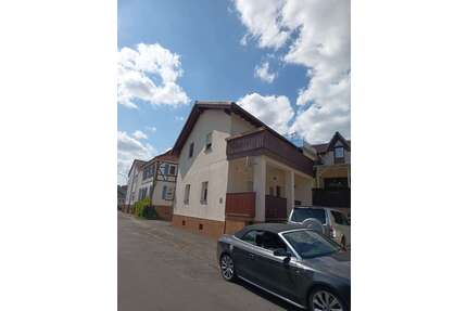 Haus zum Kaufen in Ortenberg 449.000,00 € 383 m²