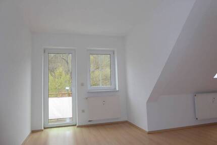 Schöne 2-Zimmer-Dachgeschosswohnung mit Balkon im Rudolspark - Rudolstadt Wohngebiet Rudolspark