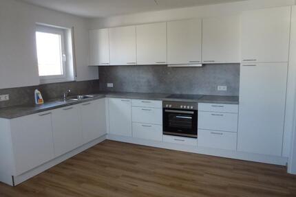 Schöne, helle & großzügige 4,5-Zimmer-Wohnung mit Einbauküche (ca - Neu-Ulm Burlafingen