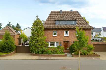 Haus zum Kaufen in Kamp-Lintfort 999.000,00 € 530 m²