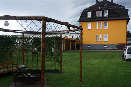 Tolle 5-Raum Wohnung - 693,00&nbsp;EUR Kaltmiete, ca.&nbsp; 105,00&nbsp;m&sup2; in Lauter-Bernsbach (PLZ: 08315)