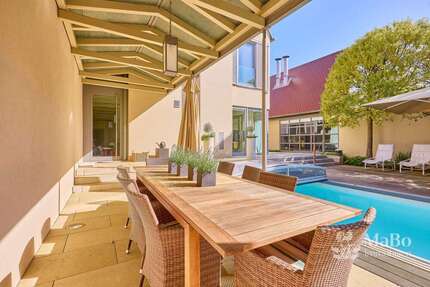 Haus zum Kaufen in Kandel 1.590.000,00 € 340 m²