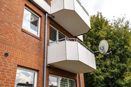 Wohnung zum Kaufen in Delmenhorst 109.000,00 € 52.27 m²
