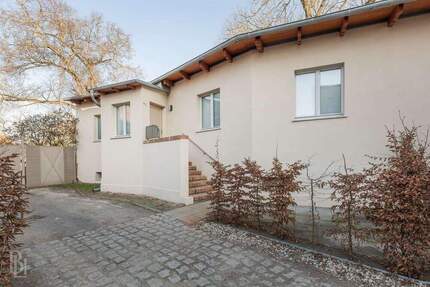 Remise im Altbau-Ensemble, kernsaniert mit eigener Terrasse, in wunderschöner Umgebung - Berlin Rosenthal