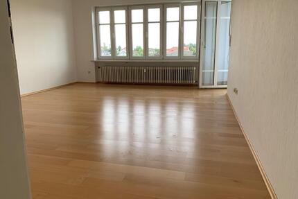 5 Zimmer Maisonett-Wohnung mit Balkon Garage in Wurmannsquick