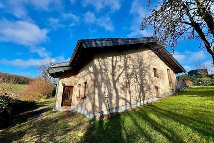 Luxus und Ruhe in Grenznähe – Großzügiges Einfamilienhaus mit 2 Wohneinheiten - Heilbach
