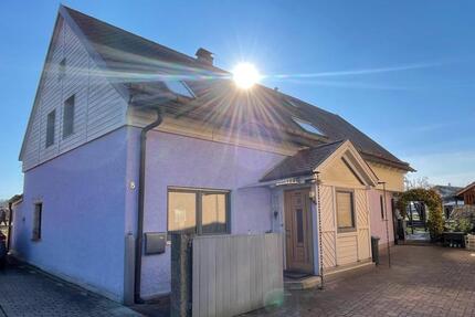 Einfamilenhaus - 365.000,00&nbsp;EUR Kaufpreis, ca.&nbsp; 166,50&nbsp;m&sup2; in Schirmitz (PLZ: 92718)