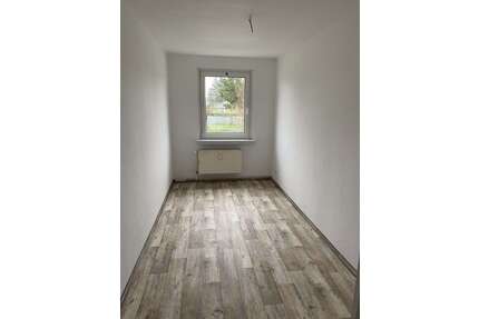 Wohnung zum Mieten in Semlow 450,00 € 58.8 m²