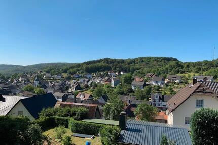 Großzügige 4-Zimmer Wohnung mit Terrasse in Dillenburg-Donsbach