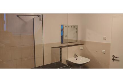 Haus in Dresden zu vermieten - 3.200,00&nbsp;EUR Kaltmiete, ca.&nbsp; 350,00&nbsp;m&sup2; in Dresden (PLZ: 01156) Cossebaude