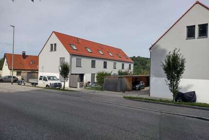 Haus zum Mieten in Langenneufnach 1.350,00 € 155 m²