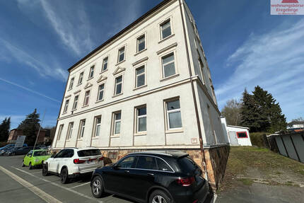 Mehrfamilienhaus mit Steigerungspotential in Chemnitz! - Chemnitz / Borna-Heinersdorf