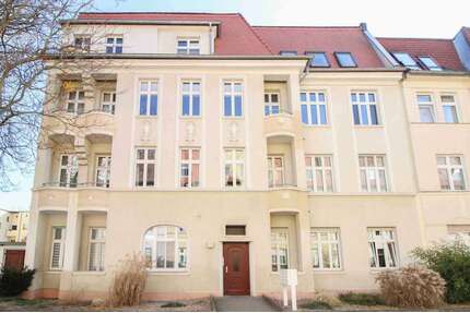 Wohnung zum Kaufen in Magdeburg 130.000,00 € 76.96 m²