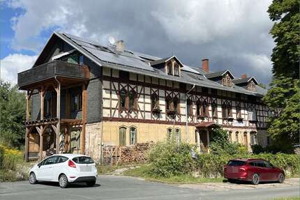 Haus zum Kaufen in Rudolstadt 99.000,00 € 353 m²